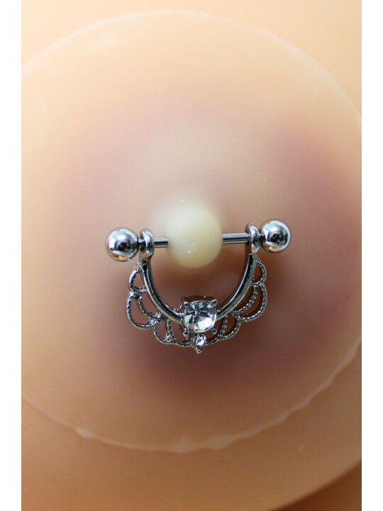 Paire de cache-tétons piercing barre demi-anneau diamant peau claire - XP008C