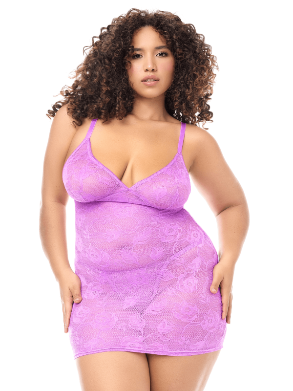 Babydoll sexy grande taille en dentelle douce et extensible avec string assorti violet Mapalé - MAL7613XWORC